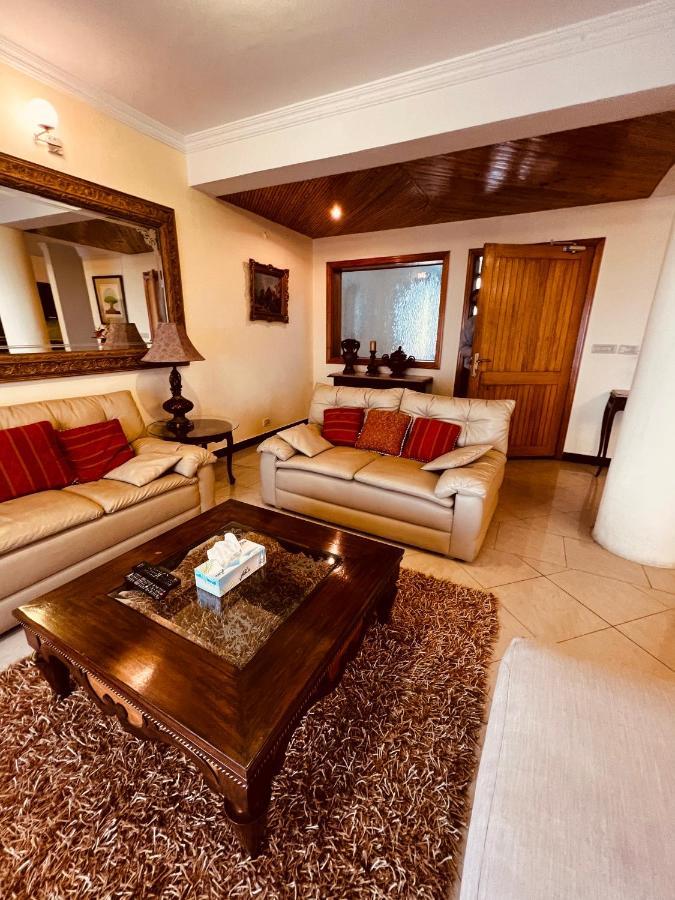 Reina Boutique Hotel - เมอร์รี ภายนอก รูปภาพ